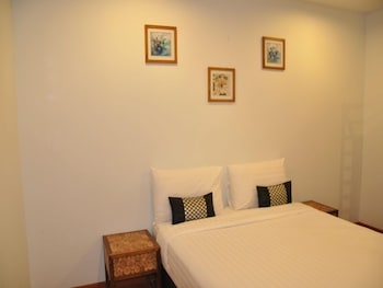 double dd house mrt sutthisarn