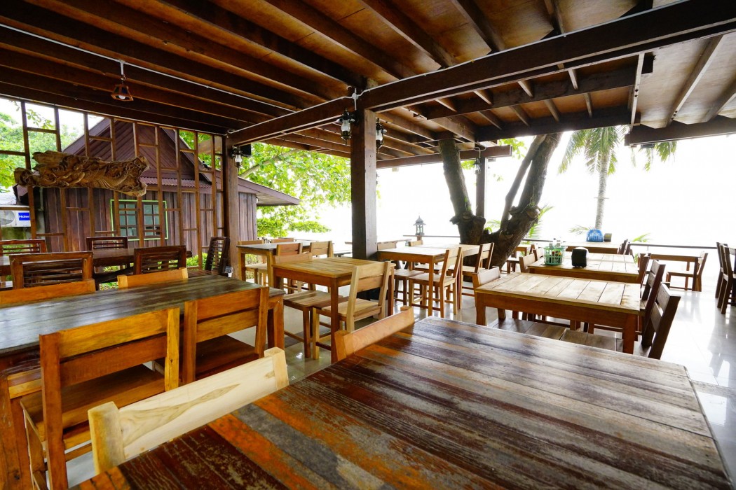 apple beachfront resort