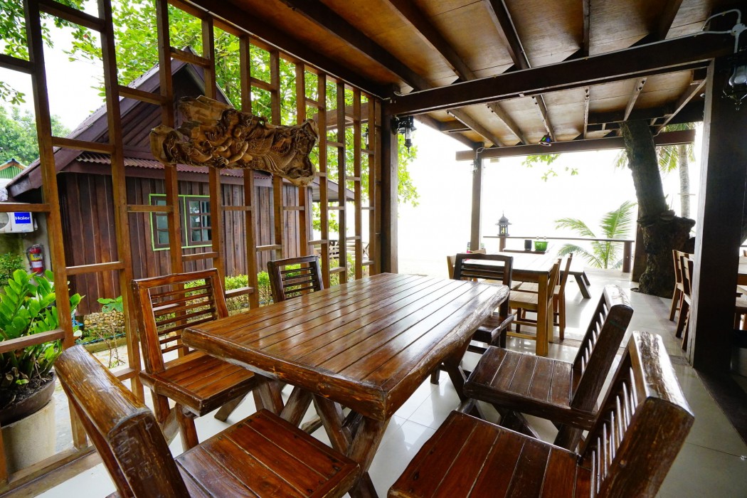 apple beachfront resort