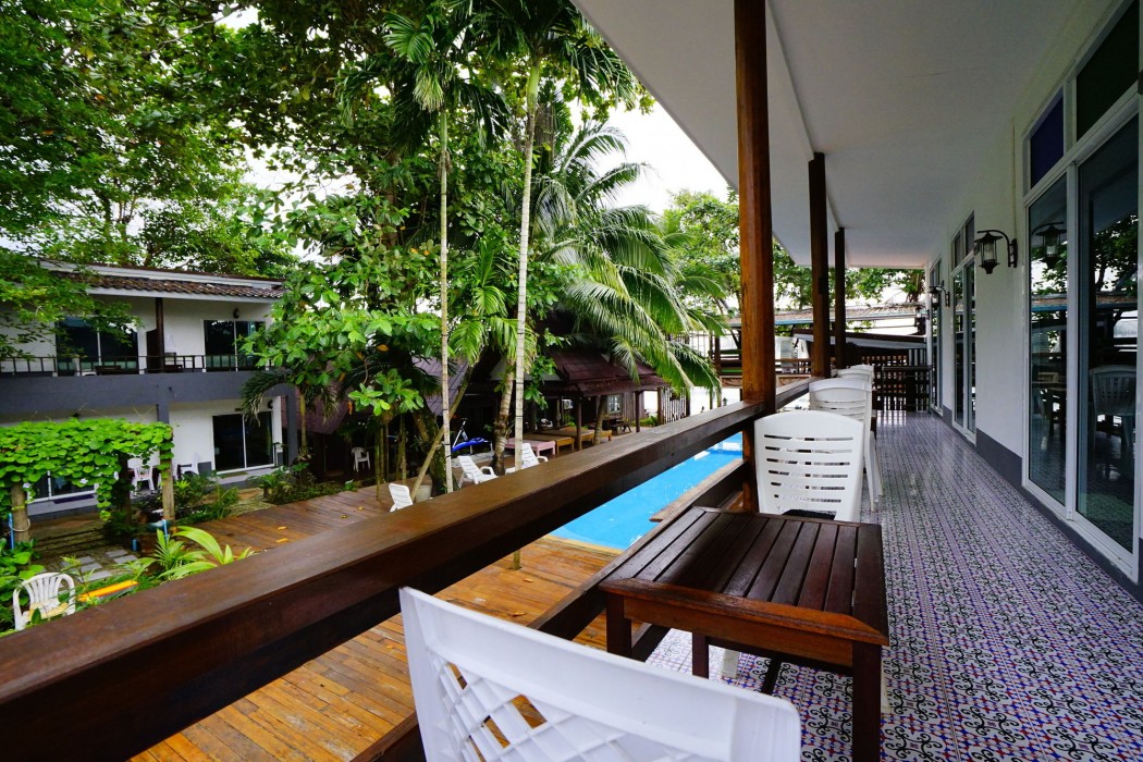 apple beachfront resort