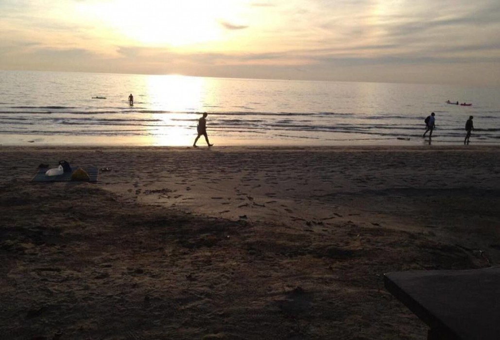 apple beachfront resort