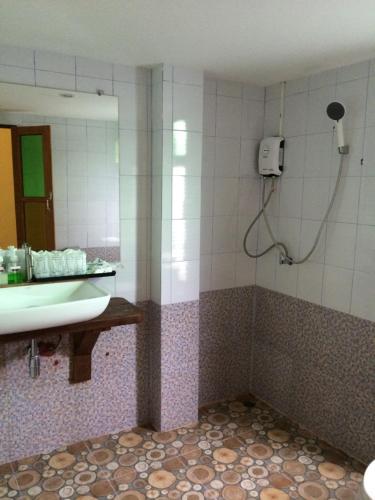 apple beachfront resort