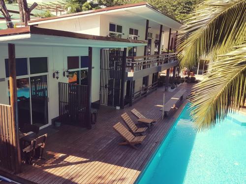 apple beachfront resort