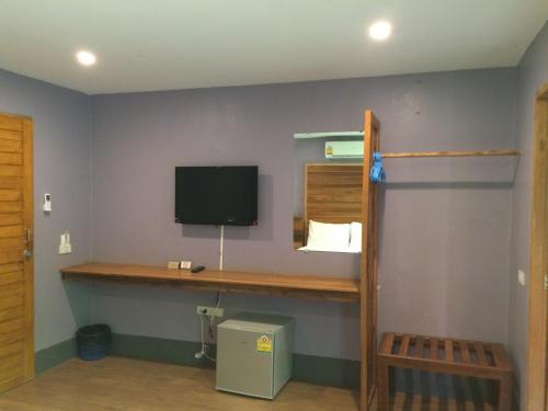 apple beachfront resort