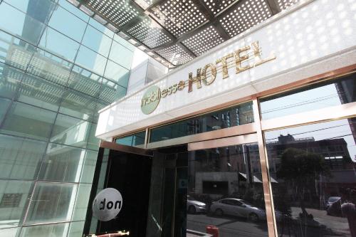 noblesse hotel