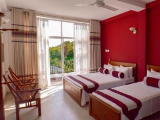 villa baywatch rumassala