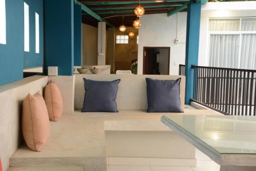 villa baywatch rumassala