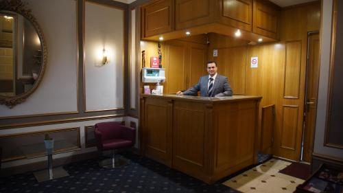 hotel phenix paris
