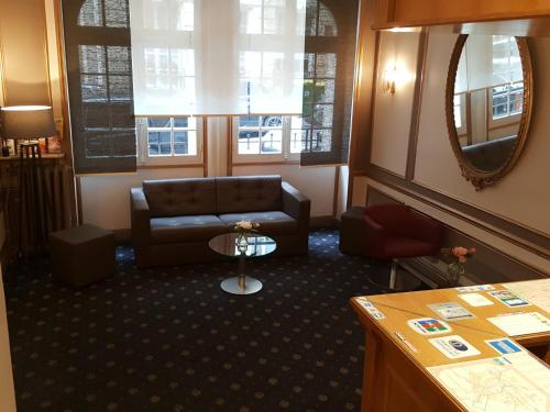 hotel phenix paris