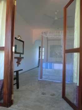 peacock wings guest house
