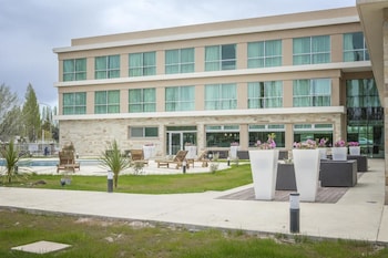 howard johnson by wyndham neuquen