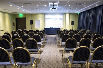 howard johnson by wyndham neuquen