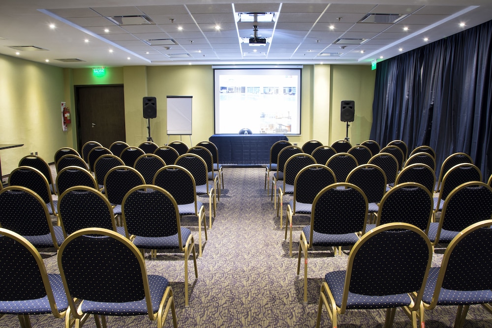 howard johnson by wyndham neuquen