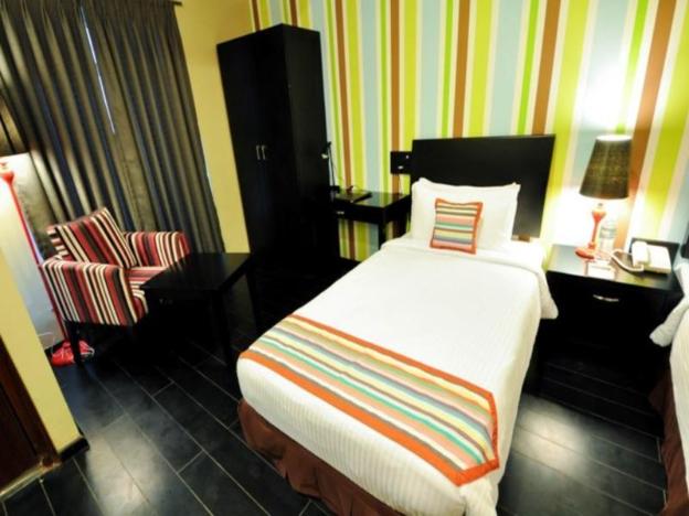 the travotel suites nagpur