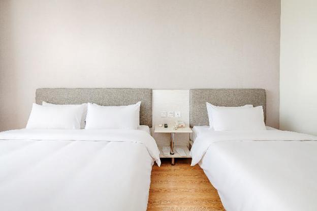 hanting hotel qingdao licang wanda 2nd branch
