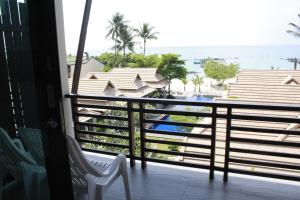 poolsawat villa