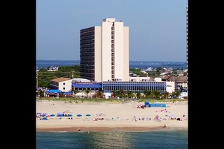 Ashore Resort & Beach Club,Near Ocean Plaza Mall Shopping Center,4 star