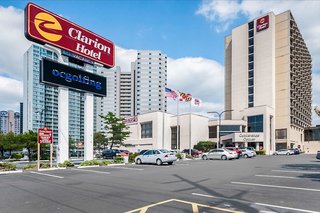 Ashore Resort & Beach Club,Near Ocean Plaza Mall Shopping Center,4 star