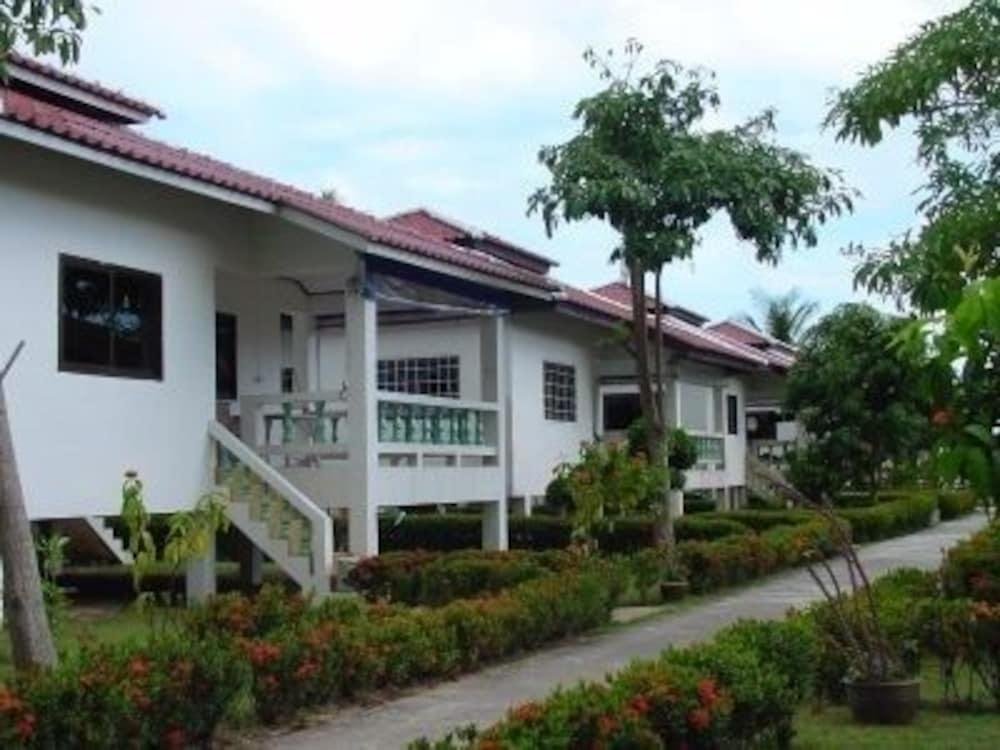 new sunrise village bang po beach