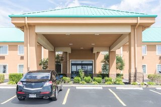 Quality Inn & Suites Alma - Fort Smith Northeast,Fort Smith>>Alma,3 star
