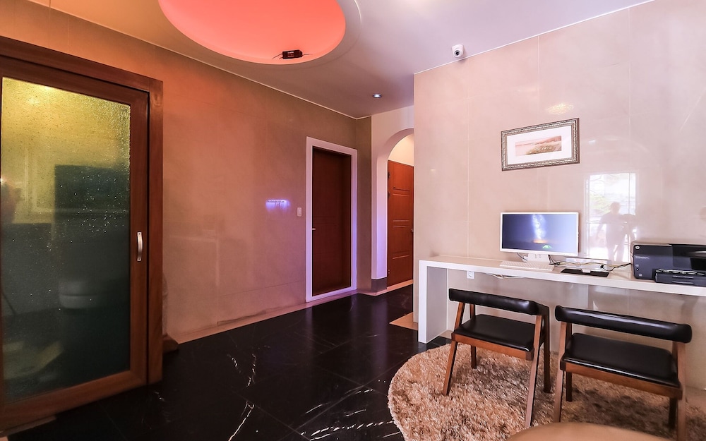 win hotel