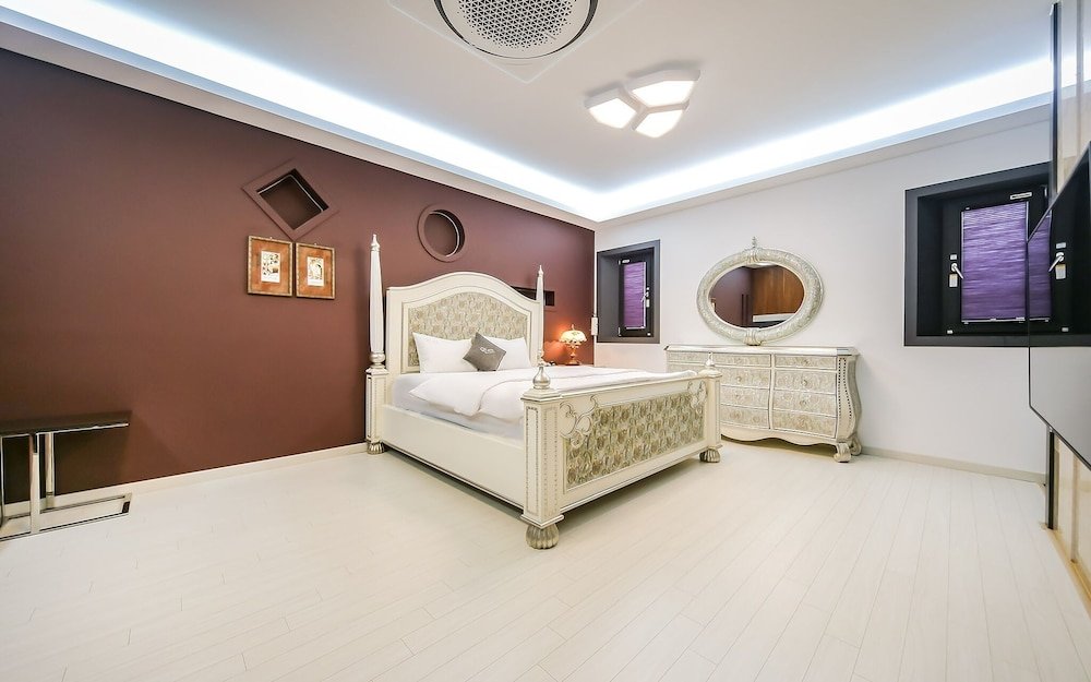 win hotel