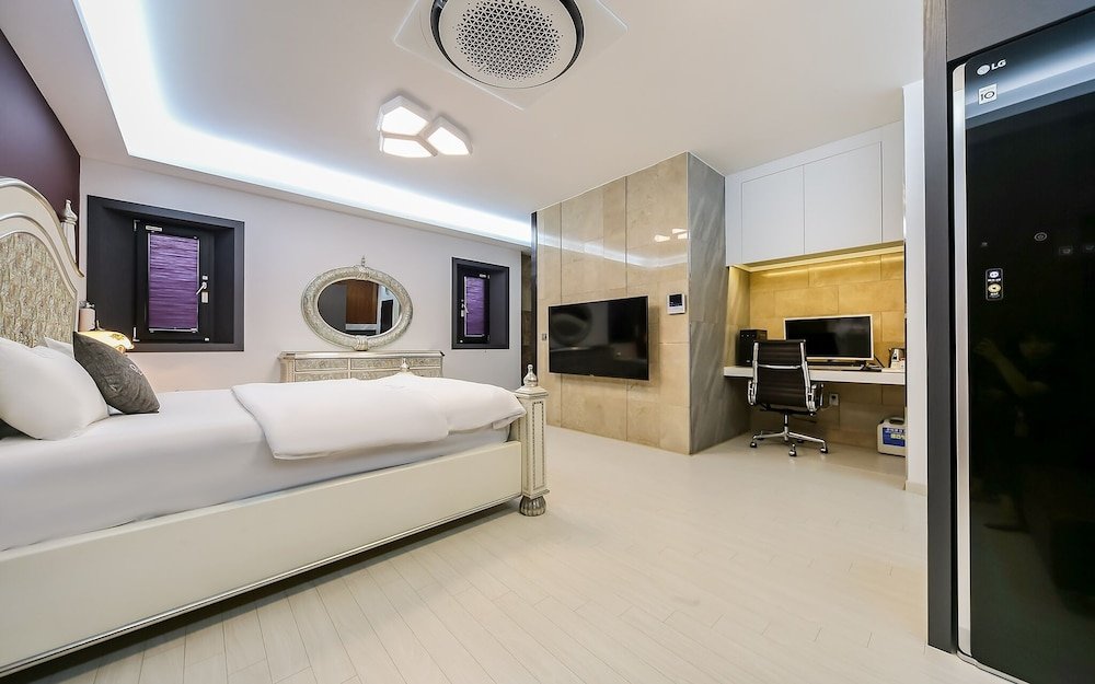 win hotel