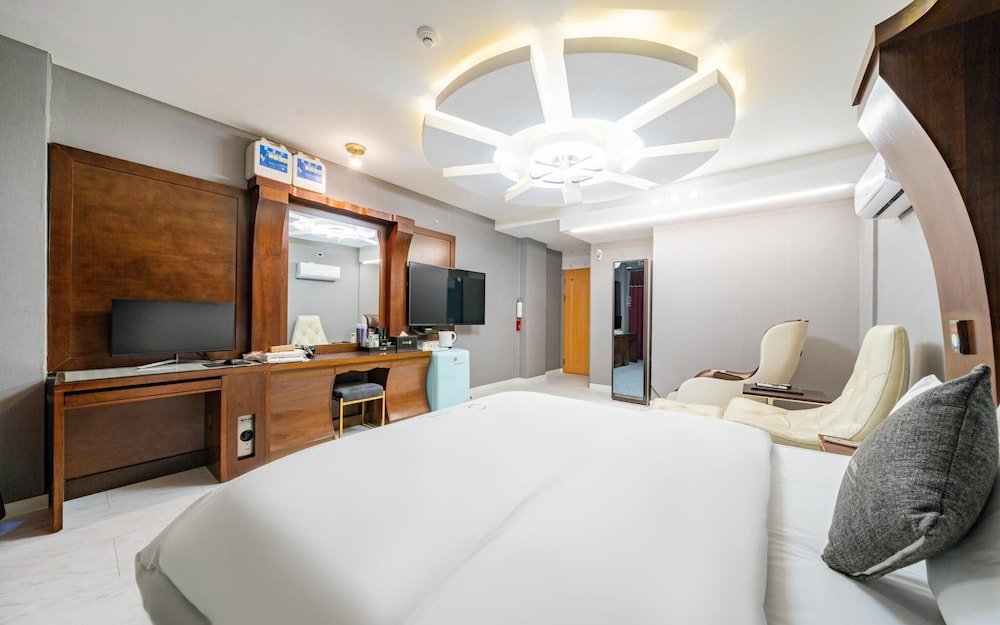 win hotel