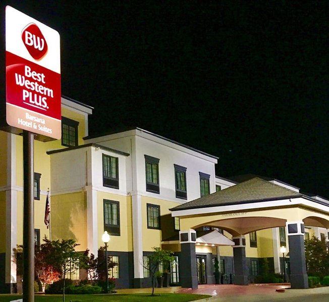 Best Western Plus Barsana Hotel & Suites