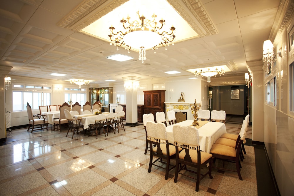 donghae boyang hot spring convention hotel
