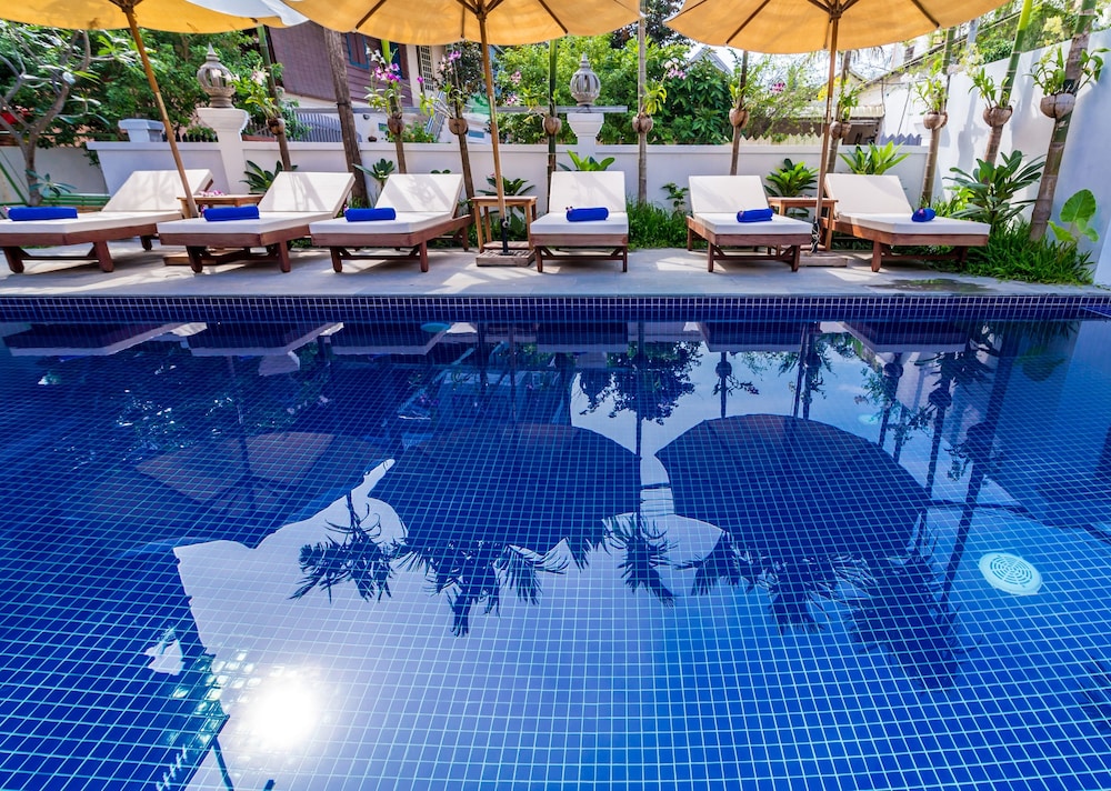 the unique angkor villa