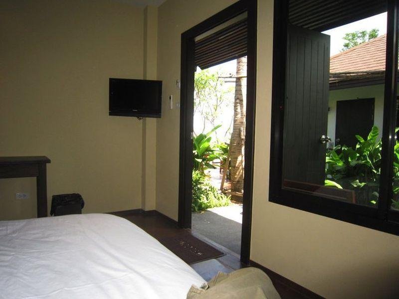 Chidlom Resort,Cha-Am>>Ban Laem,3 star