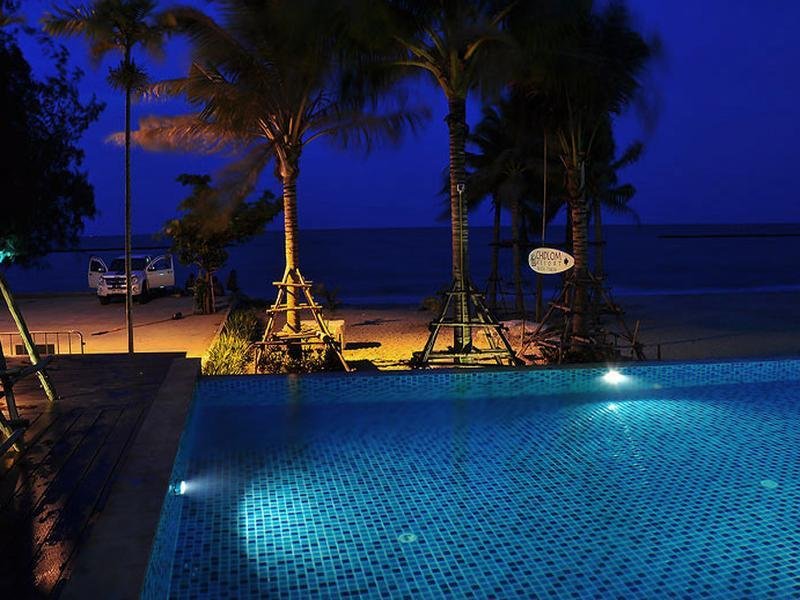 Chidlom Resort,Cha-Am>>Ban Laem,3 star