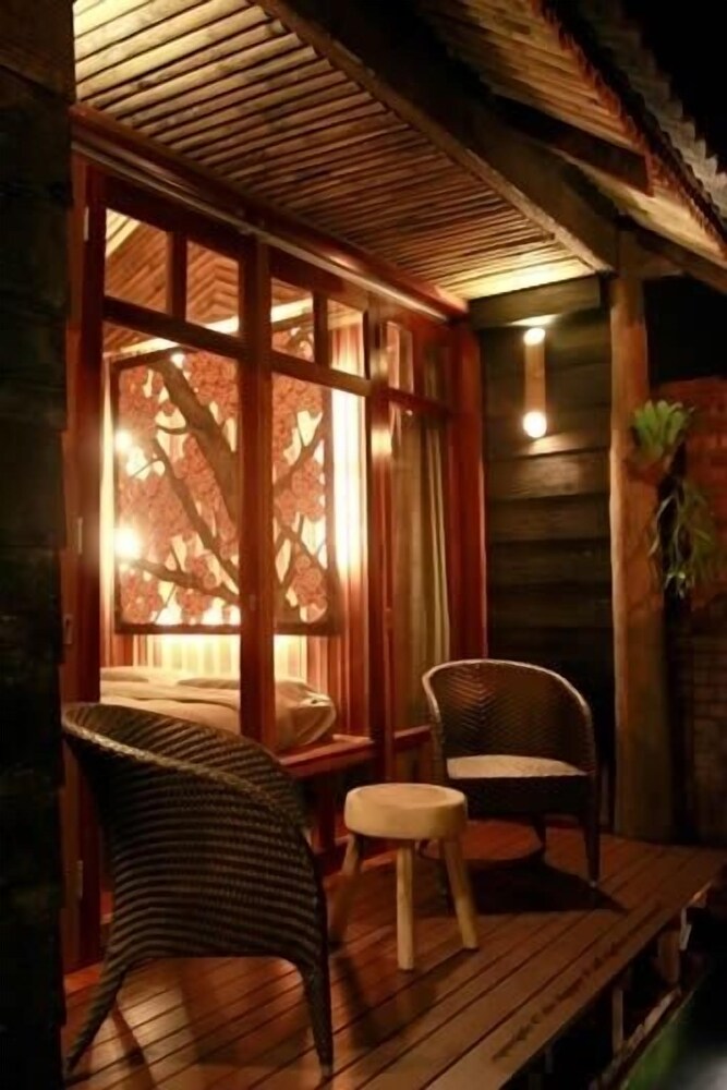 the happy 8 retreat pasir putih