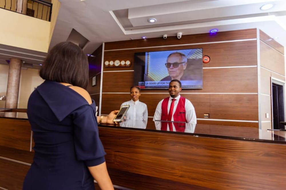 parkview astoria hotel