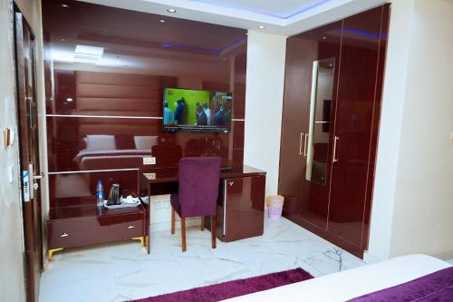 parkview astoria hotel