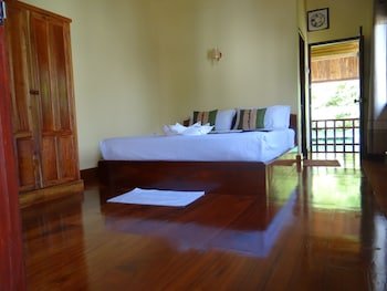 Villa Somphong,Near Heritage House,2 star