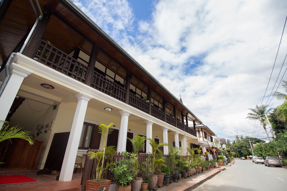 villa somphong