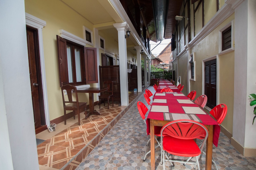 villa somphong