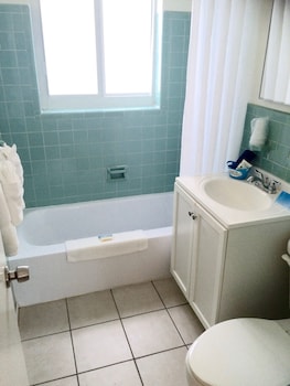 great escape apartments by lowkl