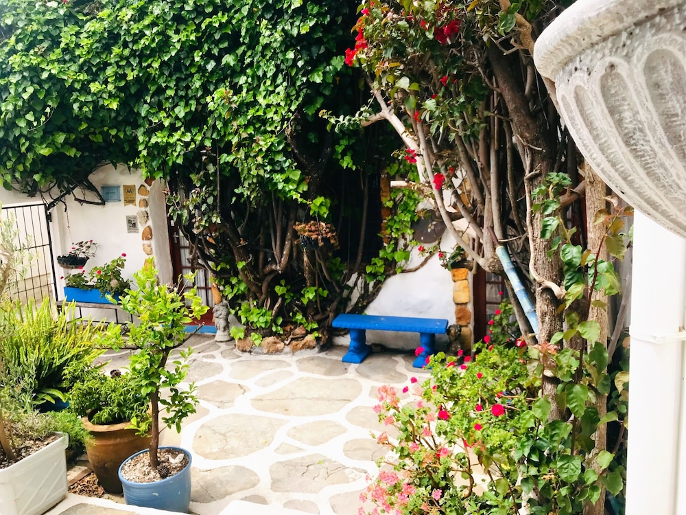 athenian villa