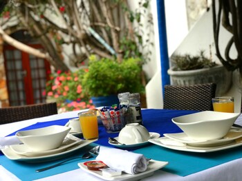 athenian villa