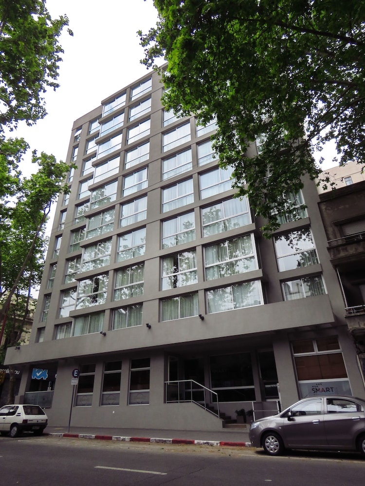 smart hotel montevideo