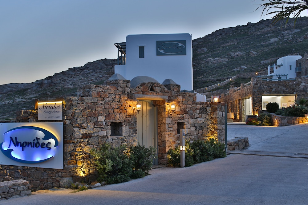 niriides homes and villas