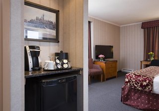 lord elgin hotel