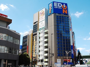 anshin oyado akihabara caters to men