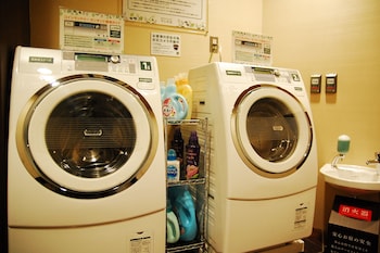 anshin oyado akihabara caters to men