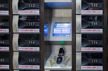 anshin oyado akihabara caters to men