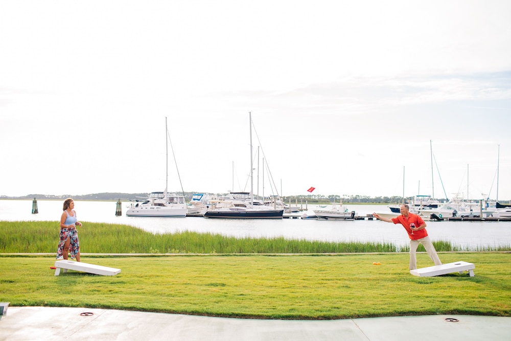 regatta inn adults only