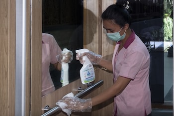 murnis houses and spa